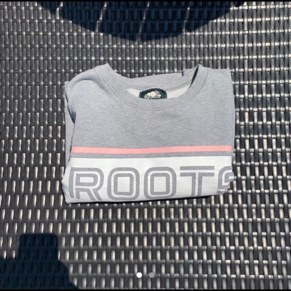 Roots crew neck